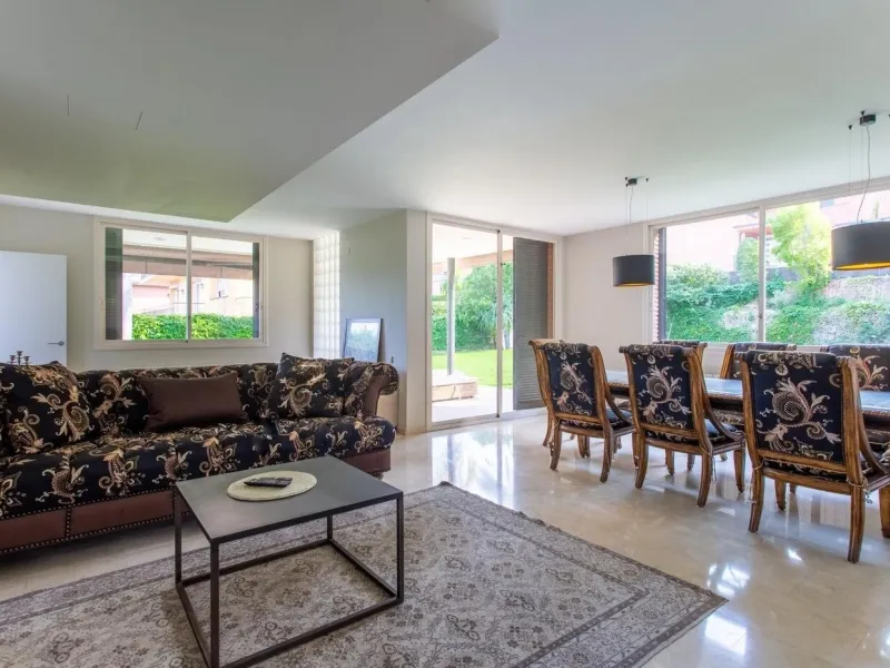 Villa independiente con vistas al mar, jardín y piscina en Sant Andreu de Llavaneres, Barcelona