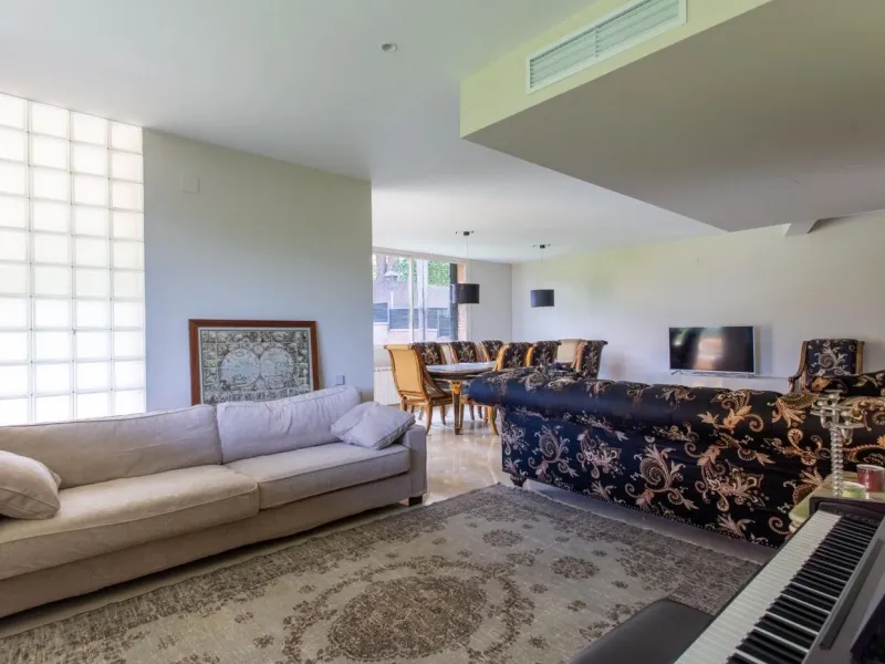 Villa independiente con vistas al mar, jardín y piscina en Sant Andreu de Llavaneres, Barcelona