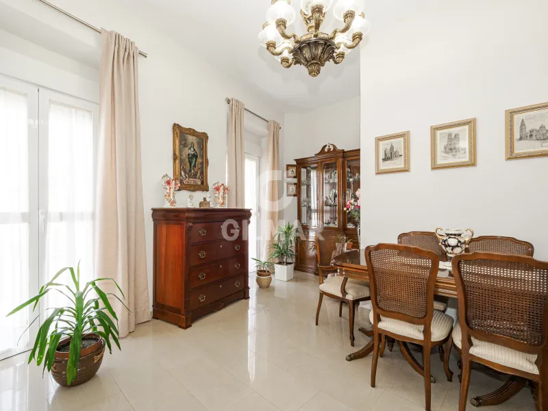Piso en Centro (Sevilla) - Sevilla