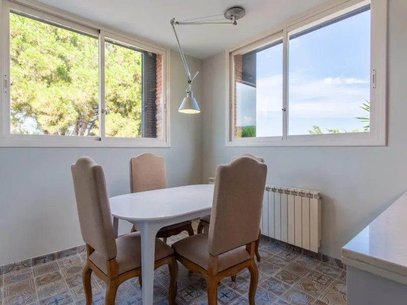 Villa independiente con vistas al mar, jardín y piscina en Sant Andreu de Llavaneres, Barcelona