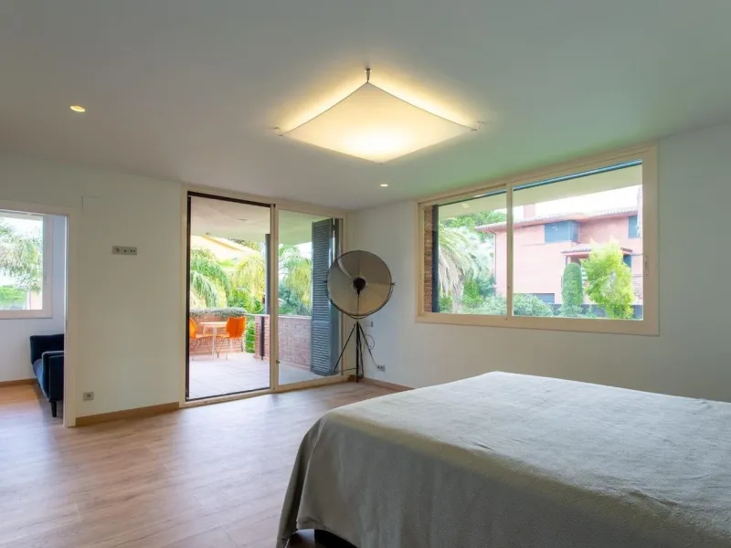 Villa independiente con vistas al mar, jardín y piscina en Sant Andreu de Llavaneres, Barcelona
