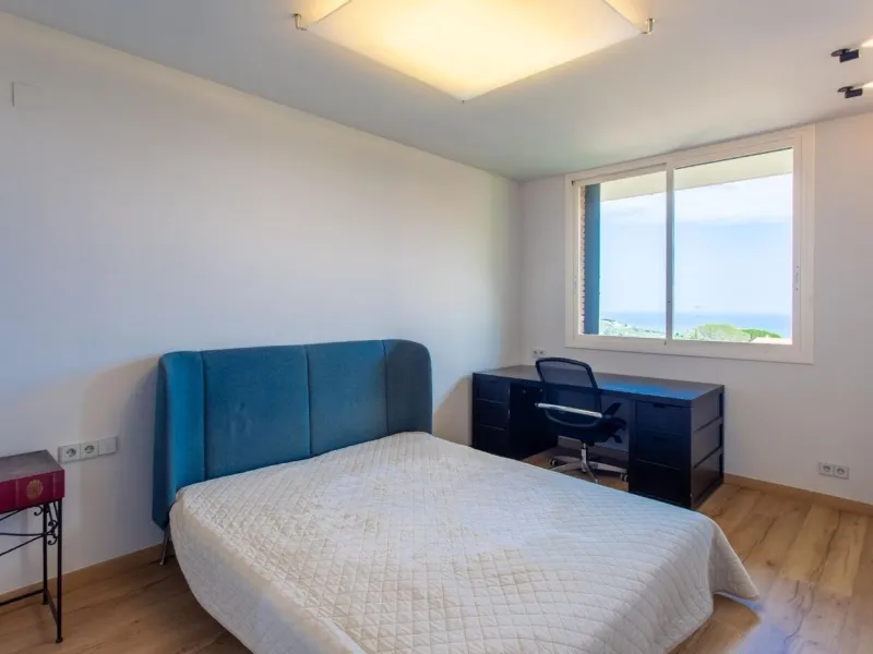 Villa independiente con vistas al mar, jardín y piscina en Sant Andreu de Llavaneres, Barcelona