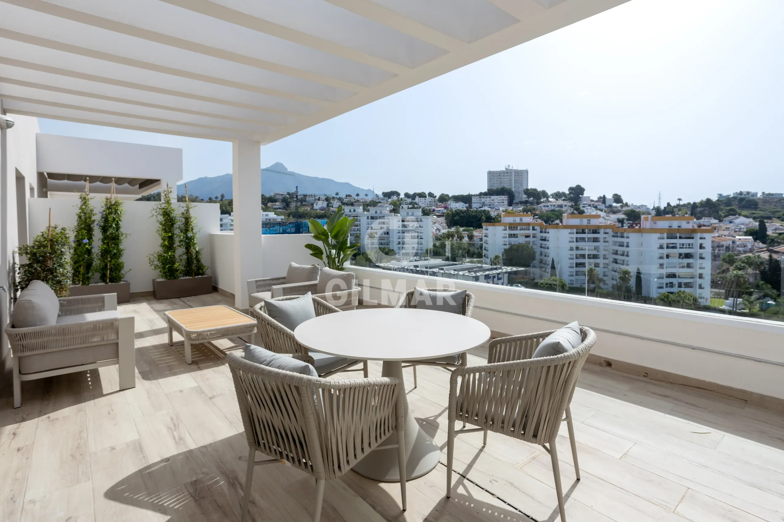 Penthouse in Nueva Andalucía - Málaga