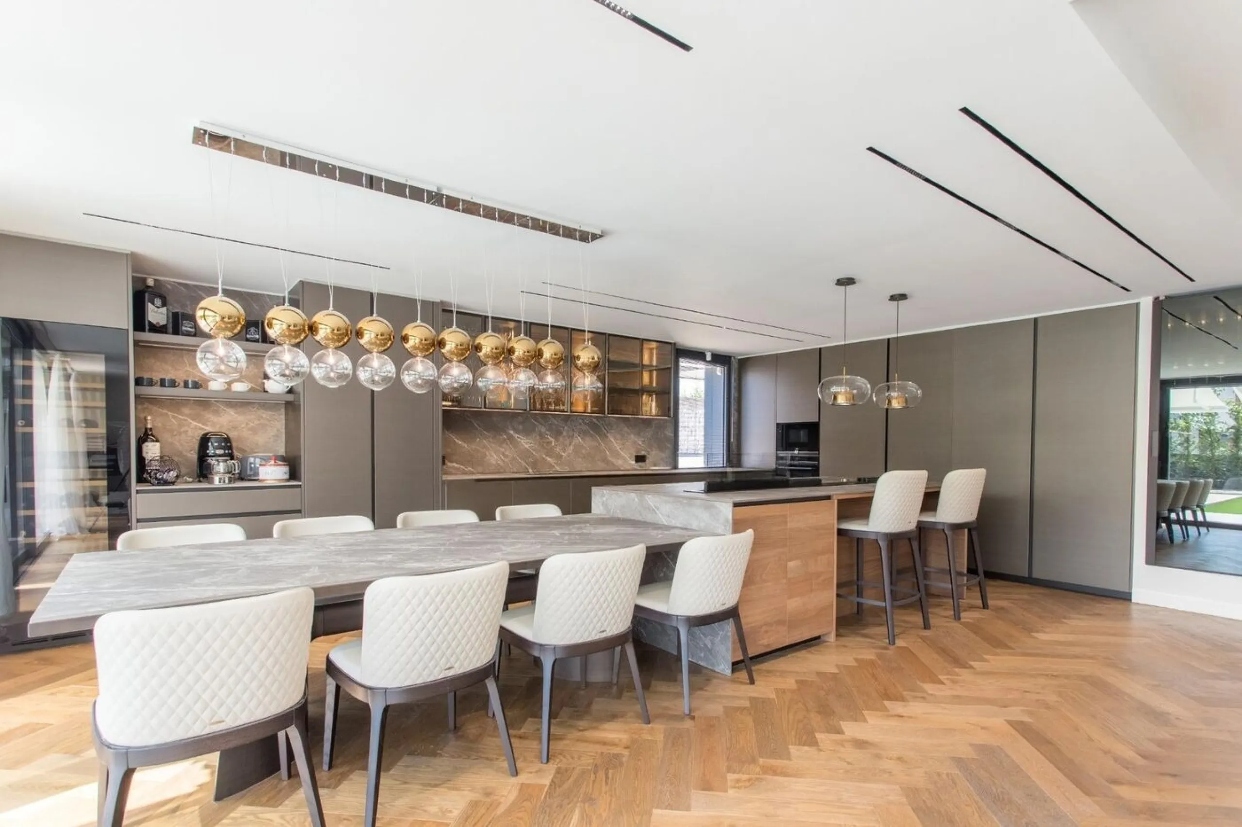 Contemporary Design Villa with Private Pool and High-End Finishes in Sant Andreu de Llavaneres, Barcelona