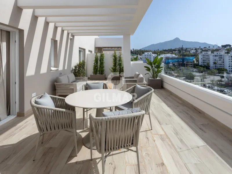 Penthouse in Nueva Andalucía - Málaga