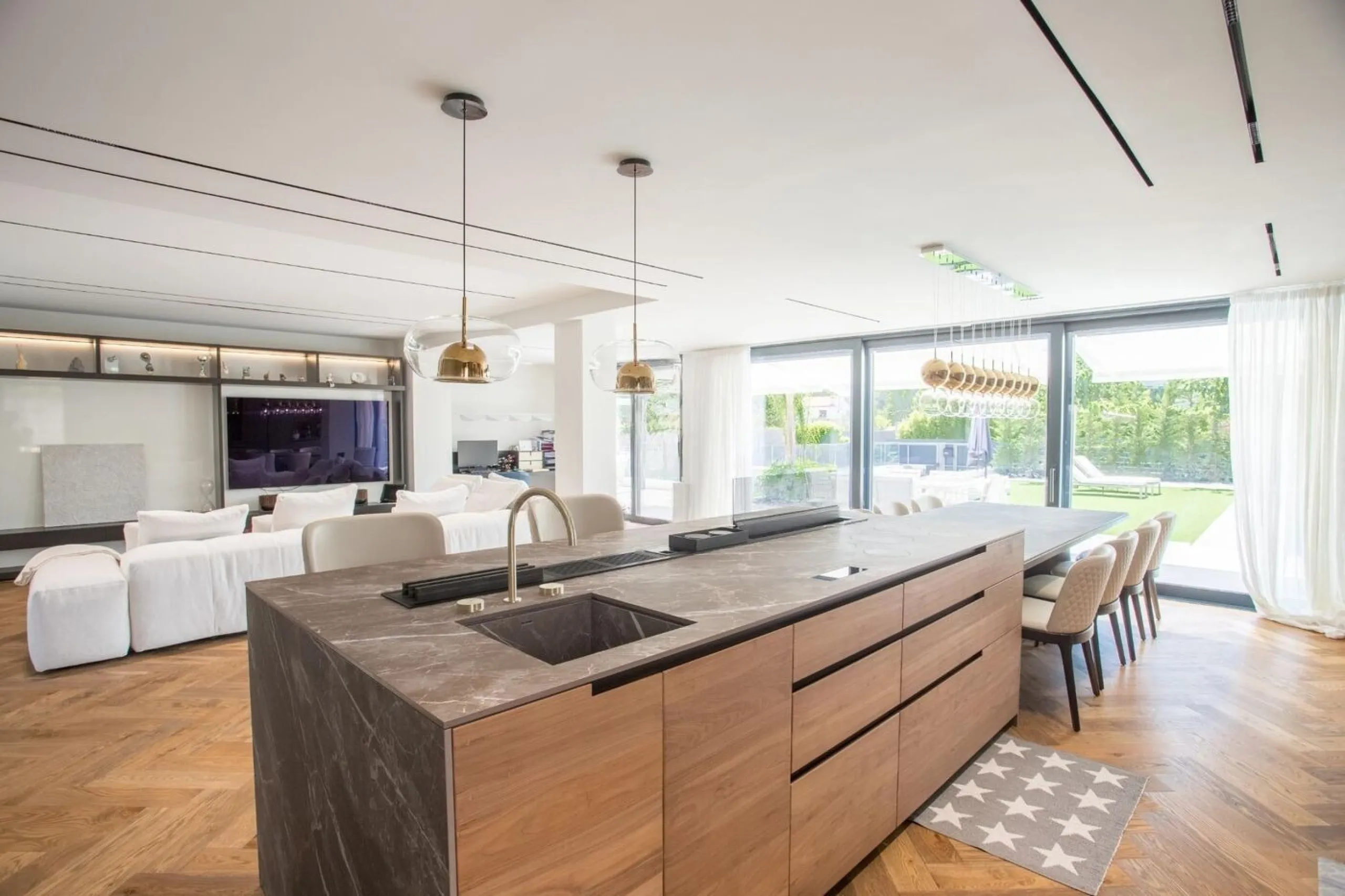 Contemporary Design Villa with Private Pool and High-End Finishes in Sant Andreu de Llavaneres, Barcelona