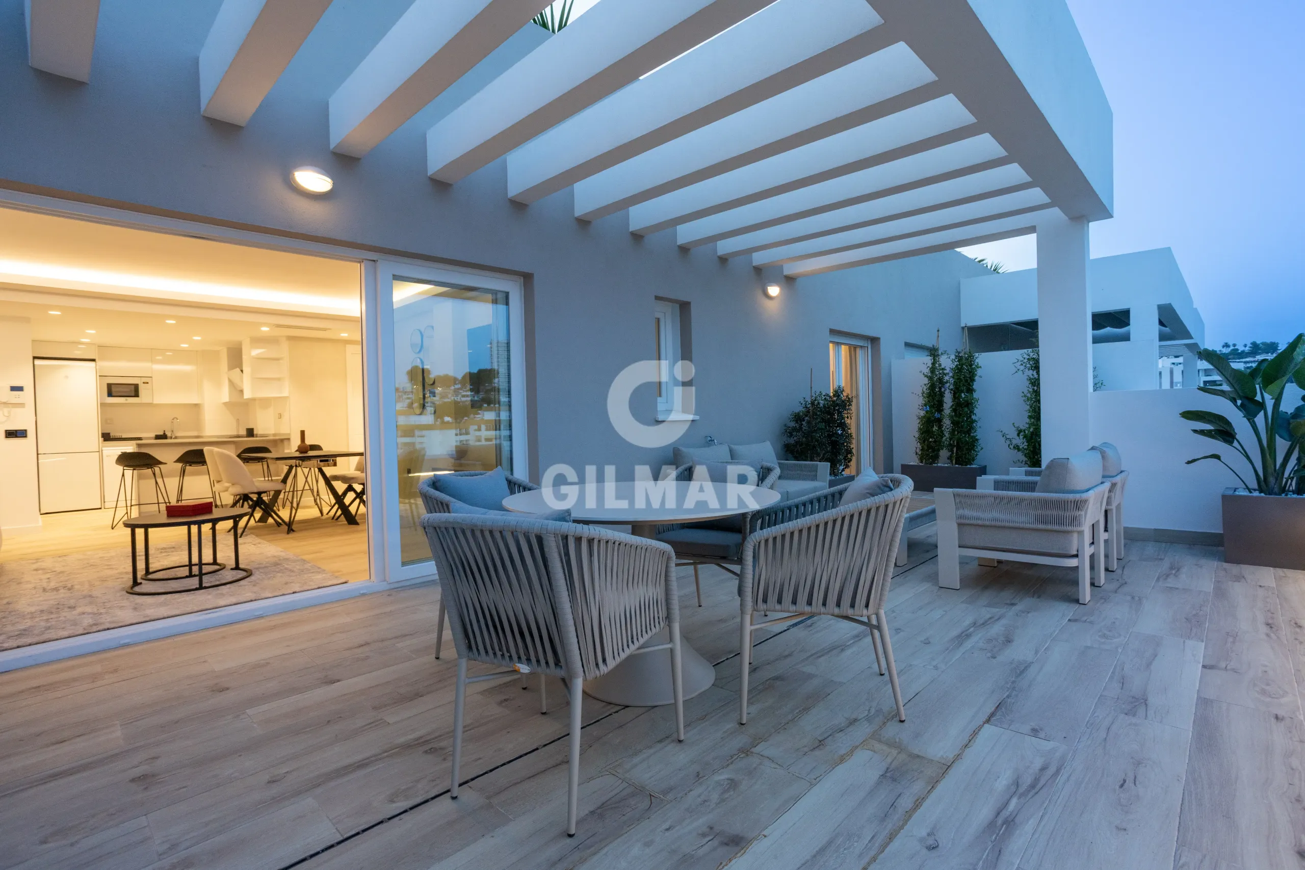 Penthouse in Nueva Andalucía - Málaga