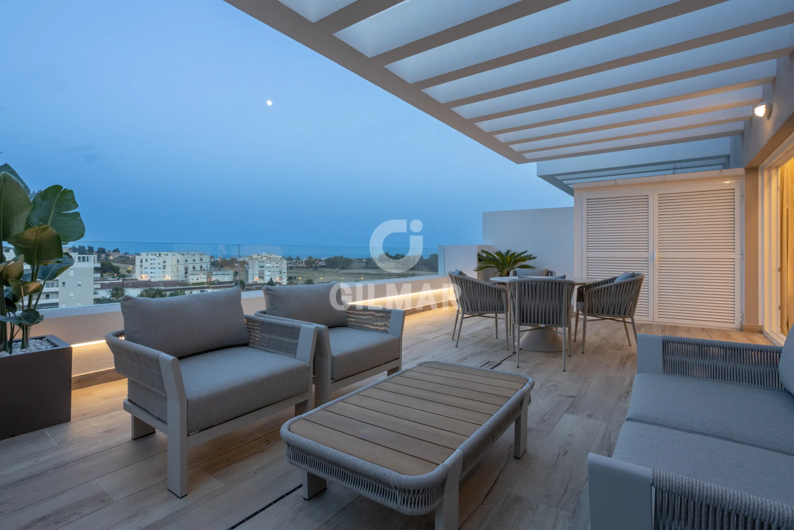 Penthouse in Nueva Andalucía - Málaga