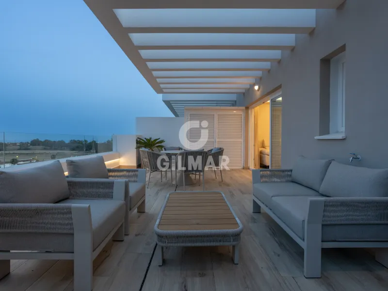 Penthouse in Nueva Andalucía - Málaga