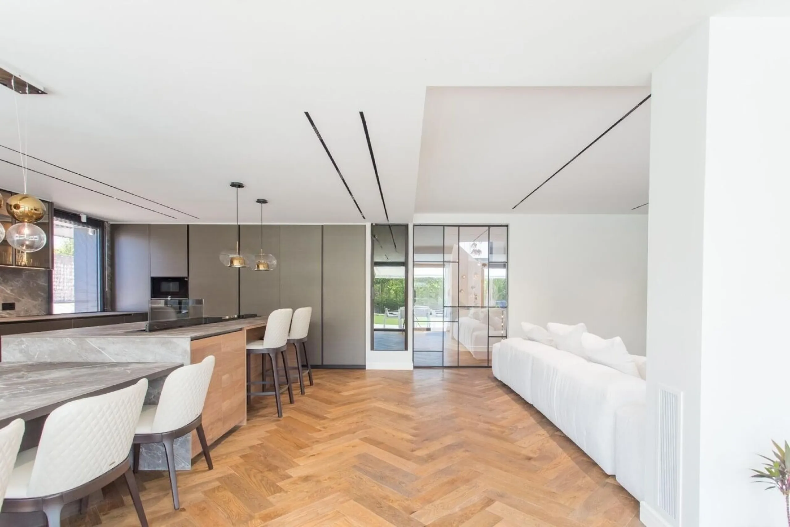 Contemporary Design Villa with Private Pool and High-End Finishes in Sant Andreu de Llavaneres, Barcelona