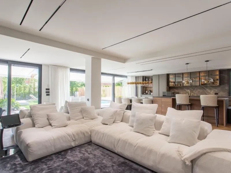 Contemporary Design Villa with Private Pool and High-End Finishes in Sant Andreu de Llavaneres, Barcelona
