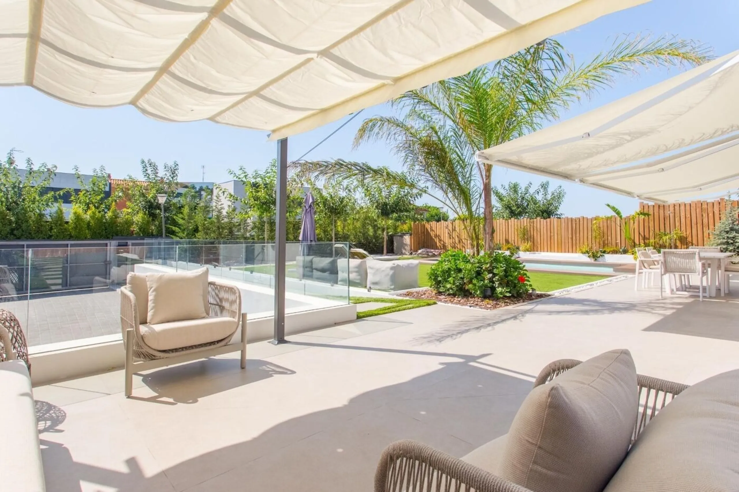 Contemporary Design Villa with Private Pool and High-End Finishes in Sant Andreu de Llavaneres, Barcelona