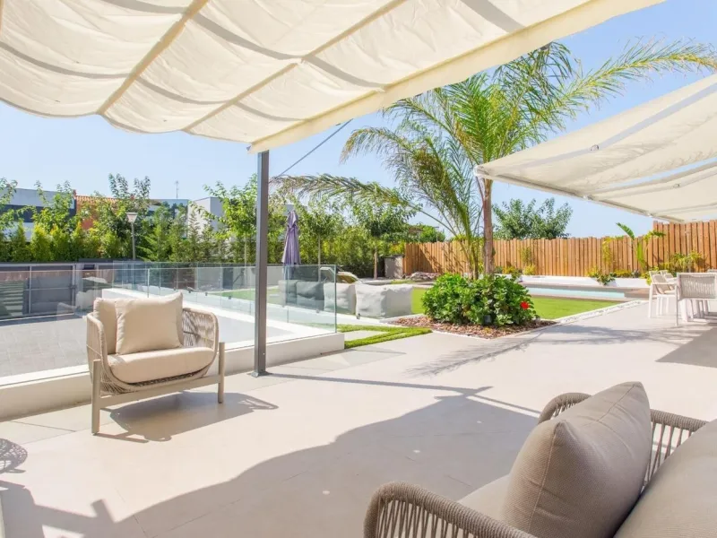 Contemporary Design Villa with Private Pool and High-End Finishes in Sant Andreu de Llavaneres, Barcelona