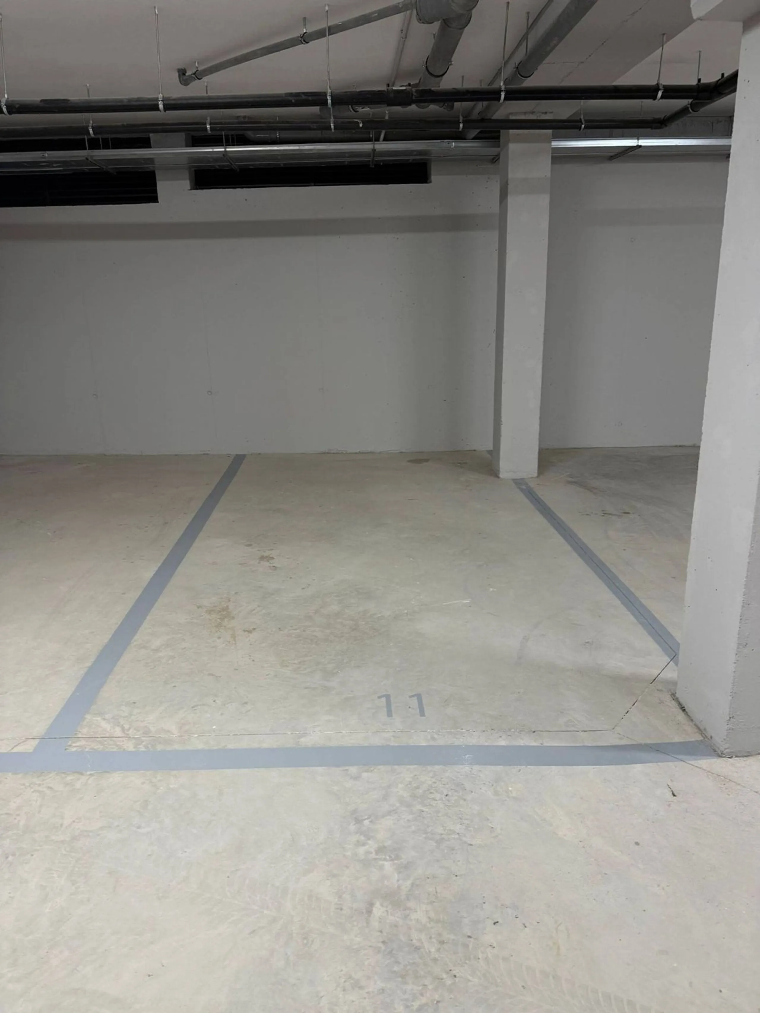 Neubau-Penthouse mit privater Terrasse in Bellaterra, Barcelona