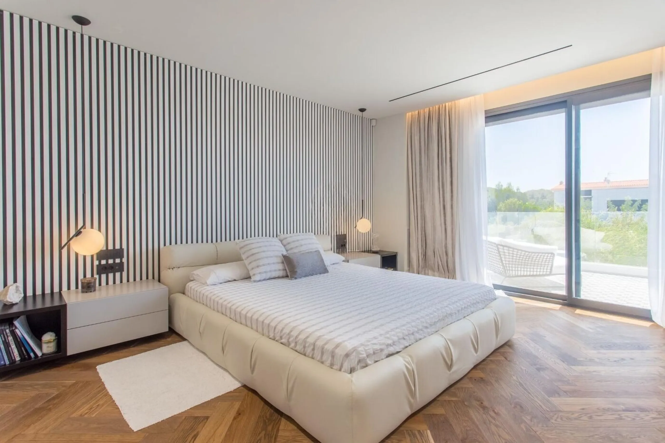 Contemporary Design Villa with Private Pool and High-End Finishes in Sant Andreu de Llavaneres, Barcelona