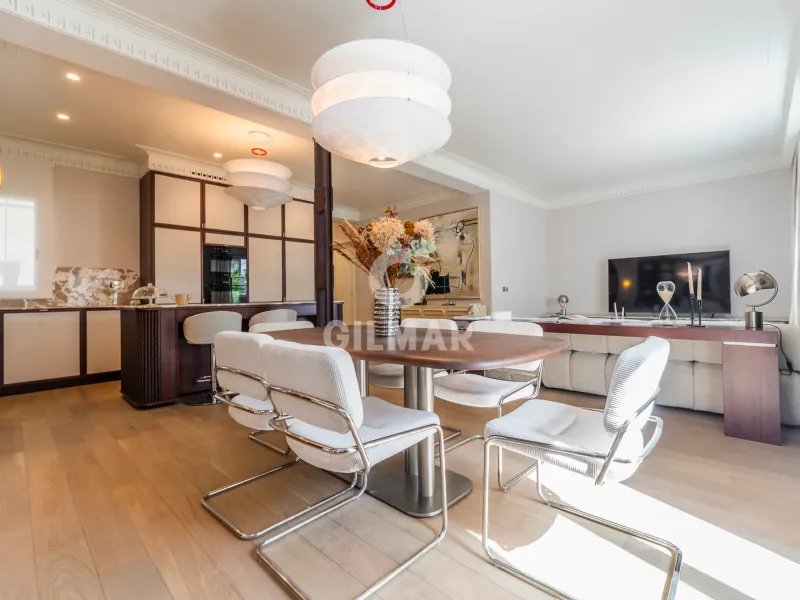 Apartment in Castellana - Madrid