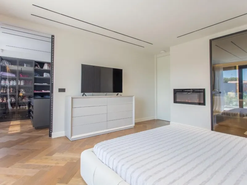 Contemporary Design Villa with Private Pool and High-End Finishes in Sant Andreu de Llavaneres, Barcelona