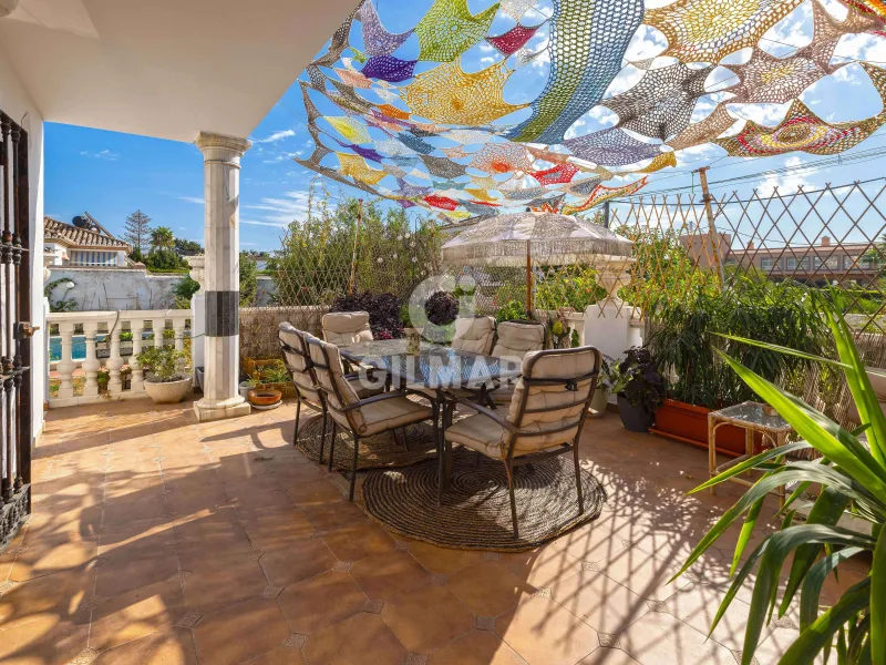 Chalet Independiente en Estepona Oeste - Málaga