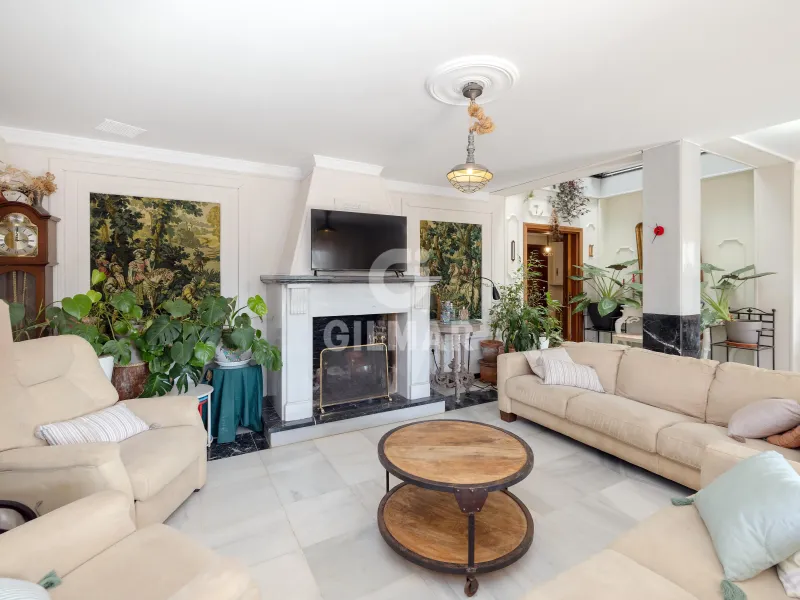 Chalet Independiente en Estepona Oeste - Málaga