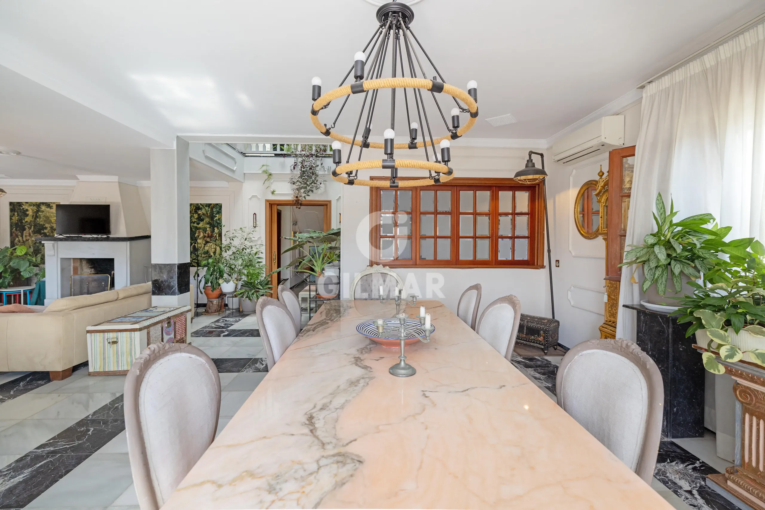 Chalet Independiente en Estepona Oeste - Málaga
