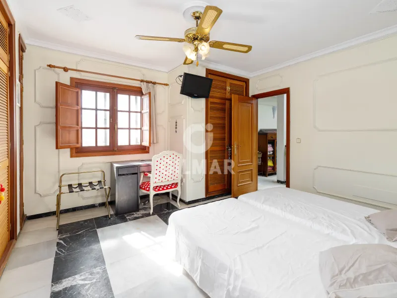 Chalet Independiente en Estepona Oeste - Málaga