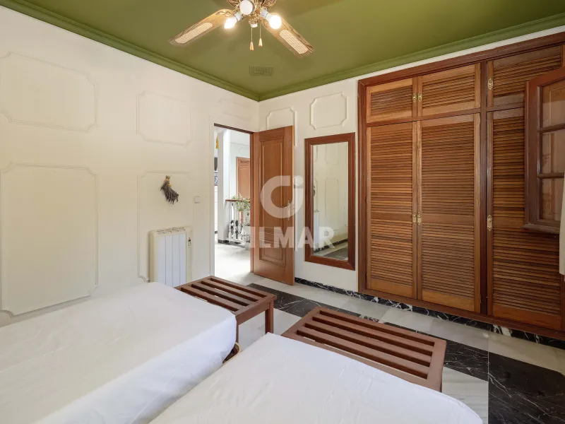 Chalet Independiente en Estepona Oeste - Málaga