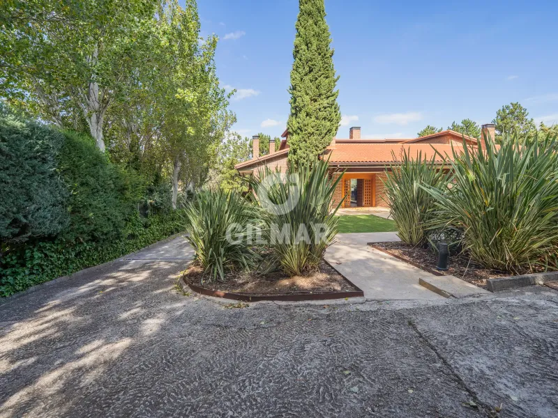 Chalet Independiente en Ciudalcampo - Madrid