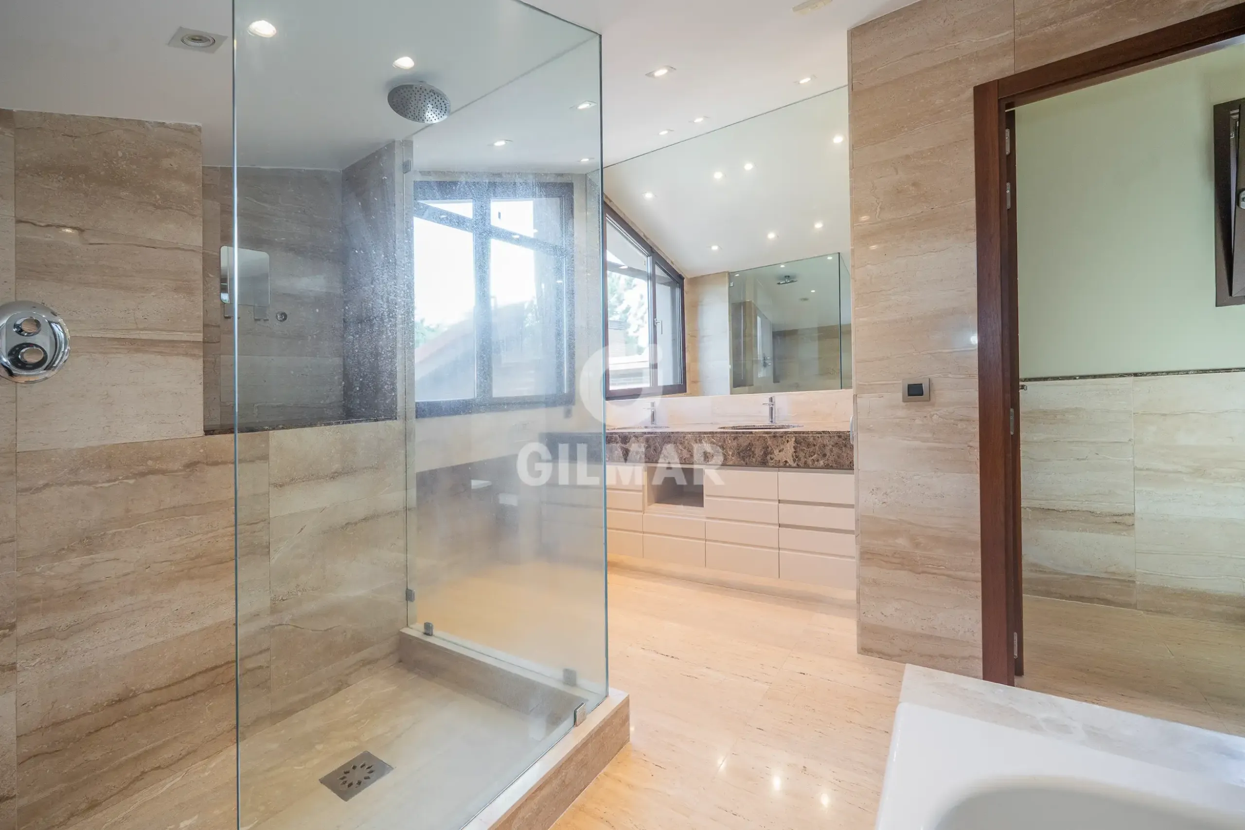 Chalet Independiente en Ciudalcampo - Madrid