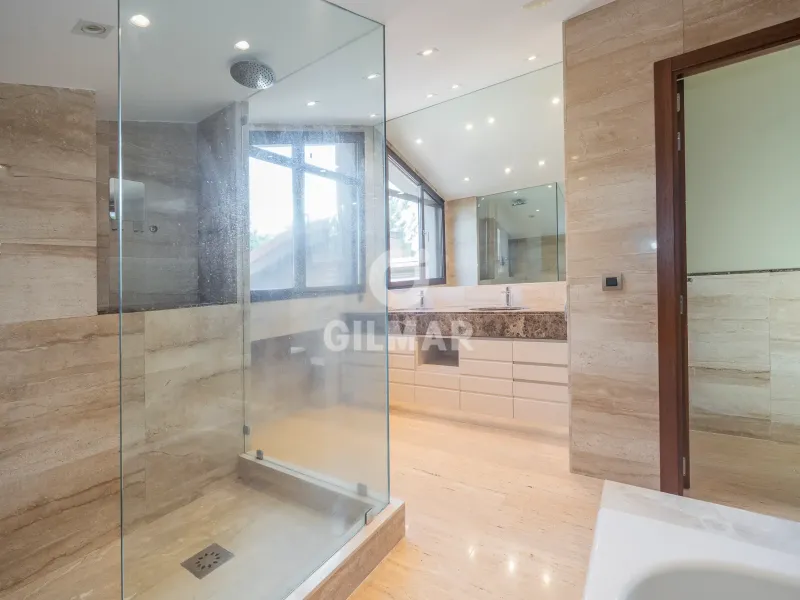 Chalet Independiente en Ciudalcampo - Madrid