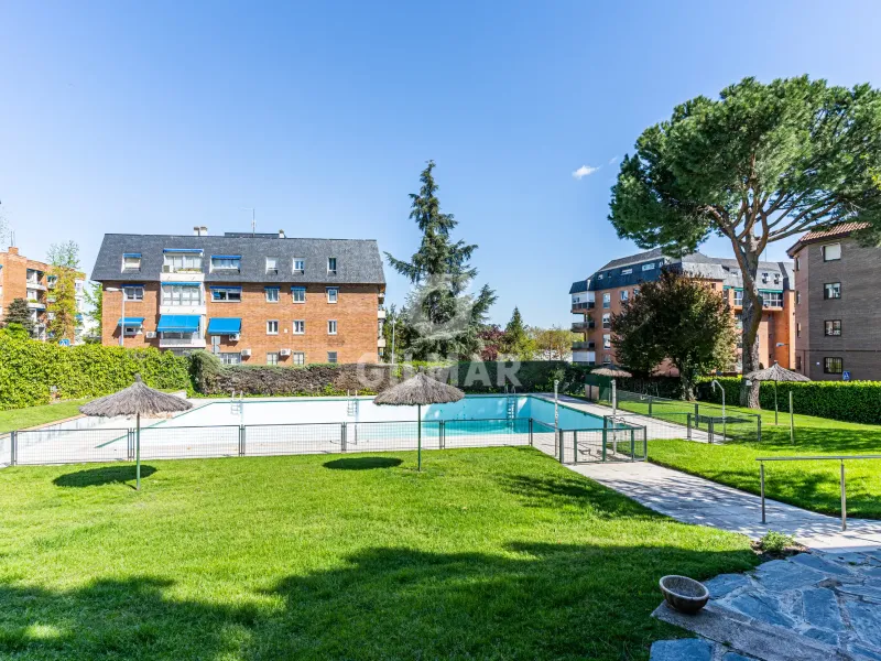 Duplex penthouse in Majadahonda - Madrid