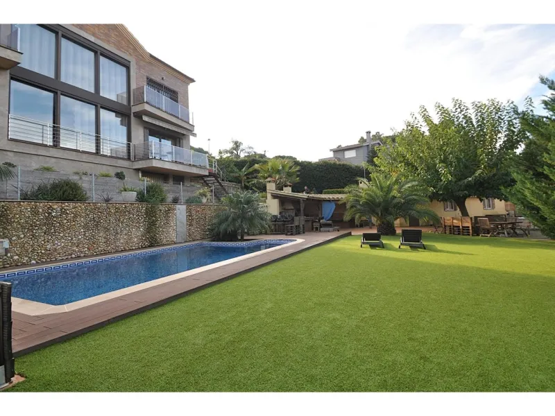 Villa de lujo en Cala Canyelles, Lloret de Mar, Costa Brava