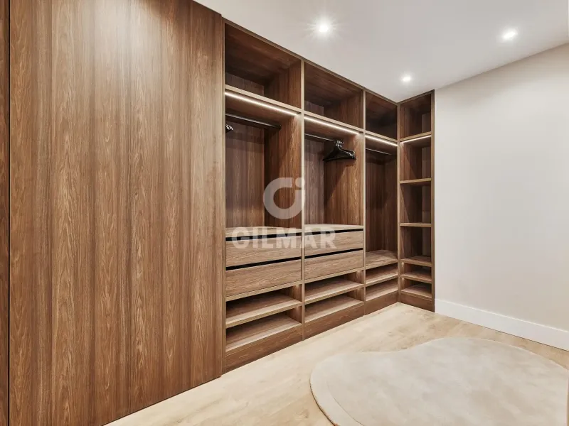 Apartment in Castellana - Madrid