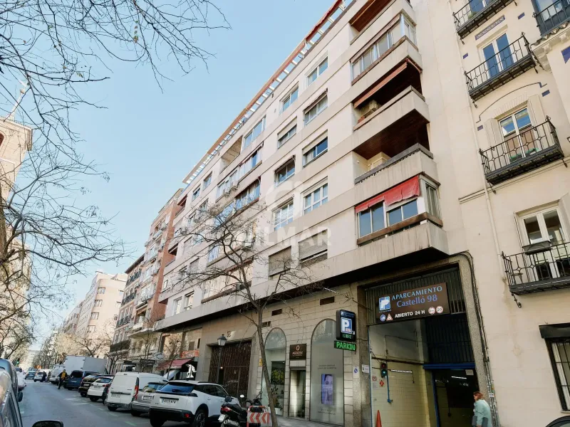 Apartment in Castellana - Madrid