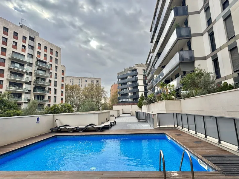 Elegante apartamento en última planta en Diagonal Mar, Barcelona