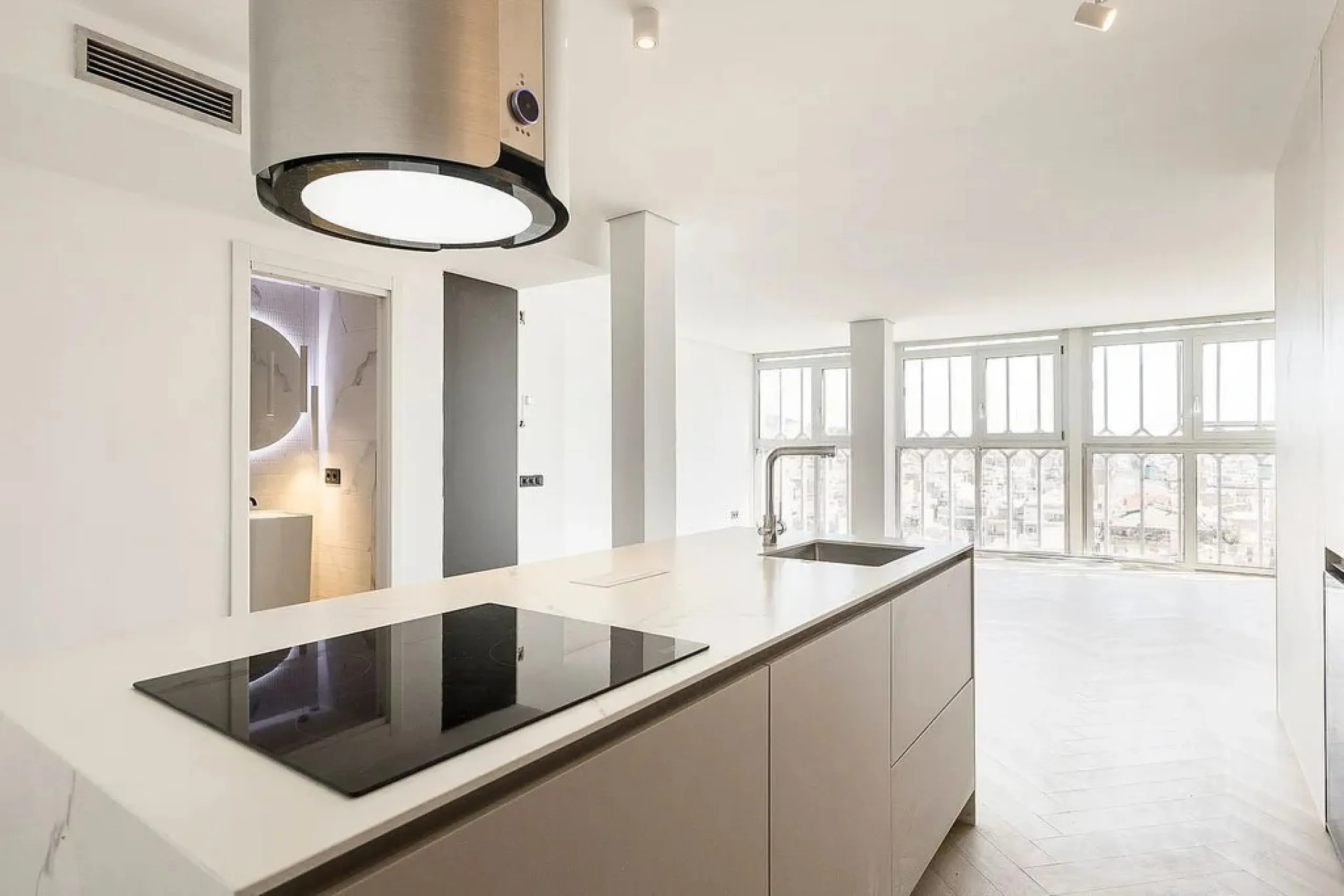 Exclusive Renovated Apartment with Panoramic Views in Sant Gervasi – Gracia, Barcelona