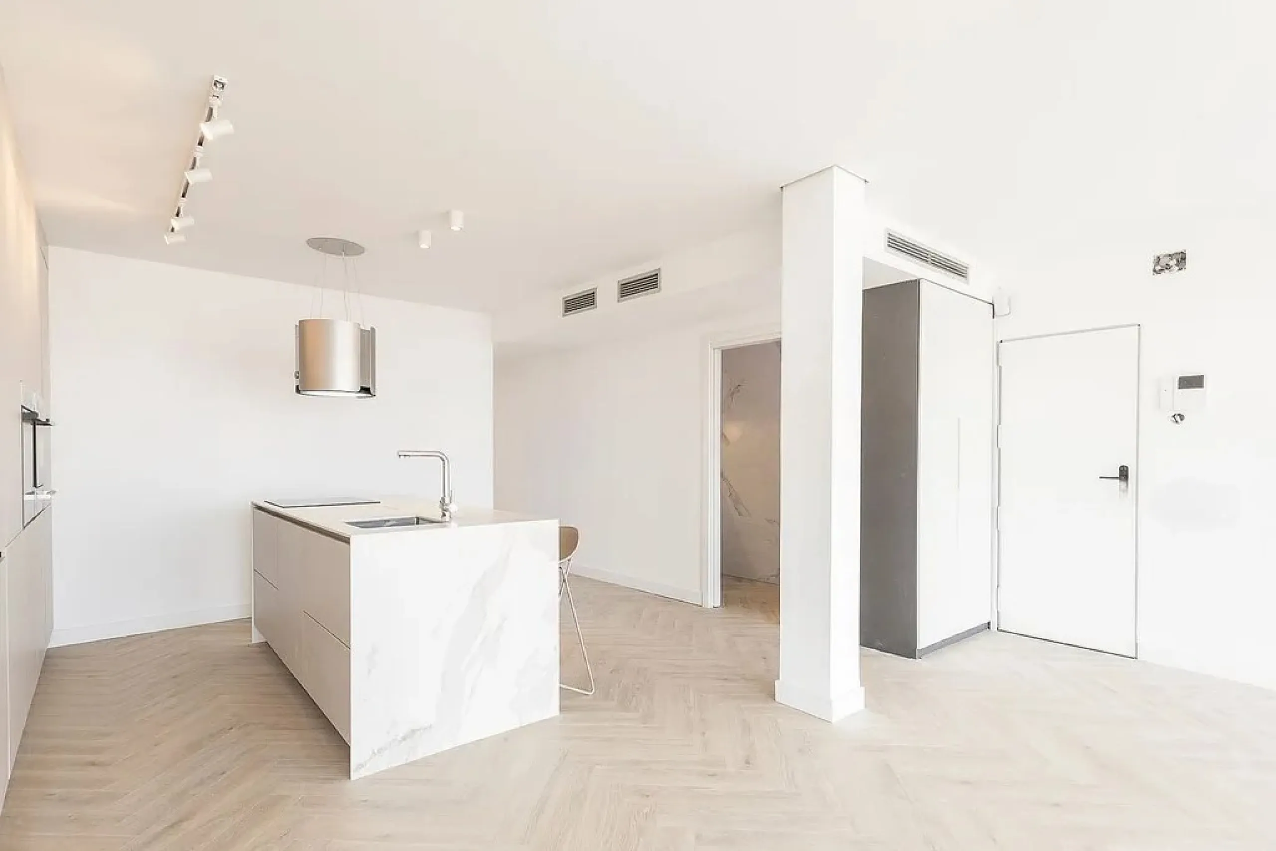 Exclusive Renovated Apartment with Panoramic Views in Sant Gervasi – Gracia, Barcelona