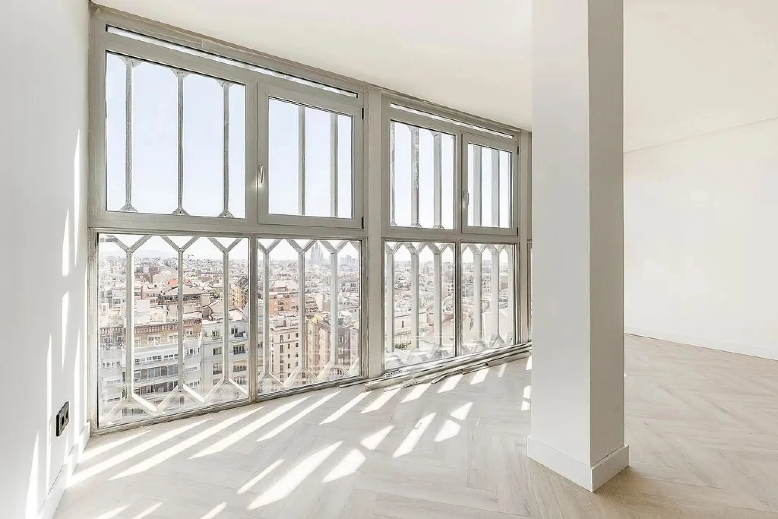 Exclusive Renovated Apartment with Panoramic Views in Sant Gervasi – Gracia, Barcelona