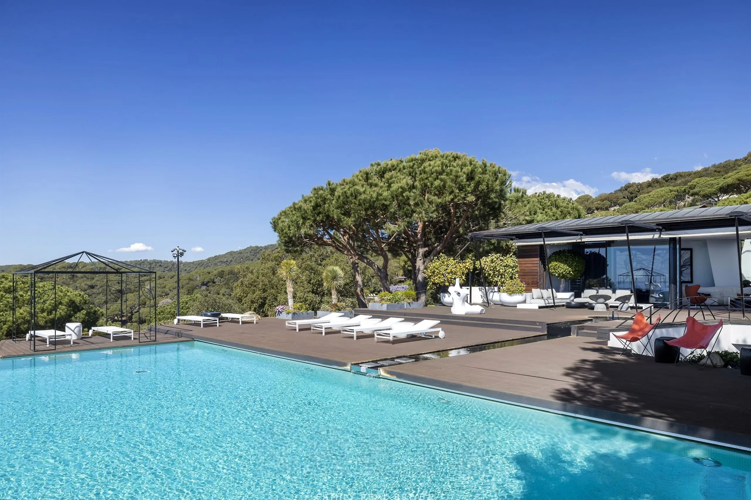 Exclusive Luxury Villa in the Prestigious Supermaresme Residential Area, Sant Andreu de Llavaneres, Barcelona
