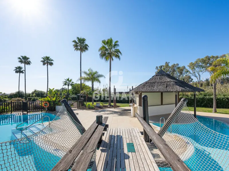 Penthouse in Estepona Este - Málaga