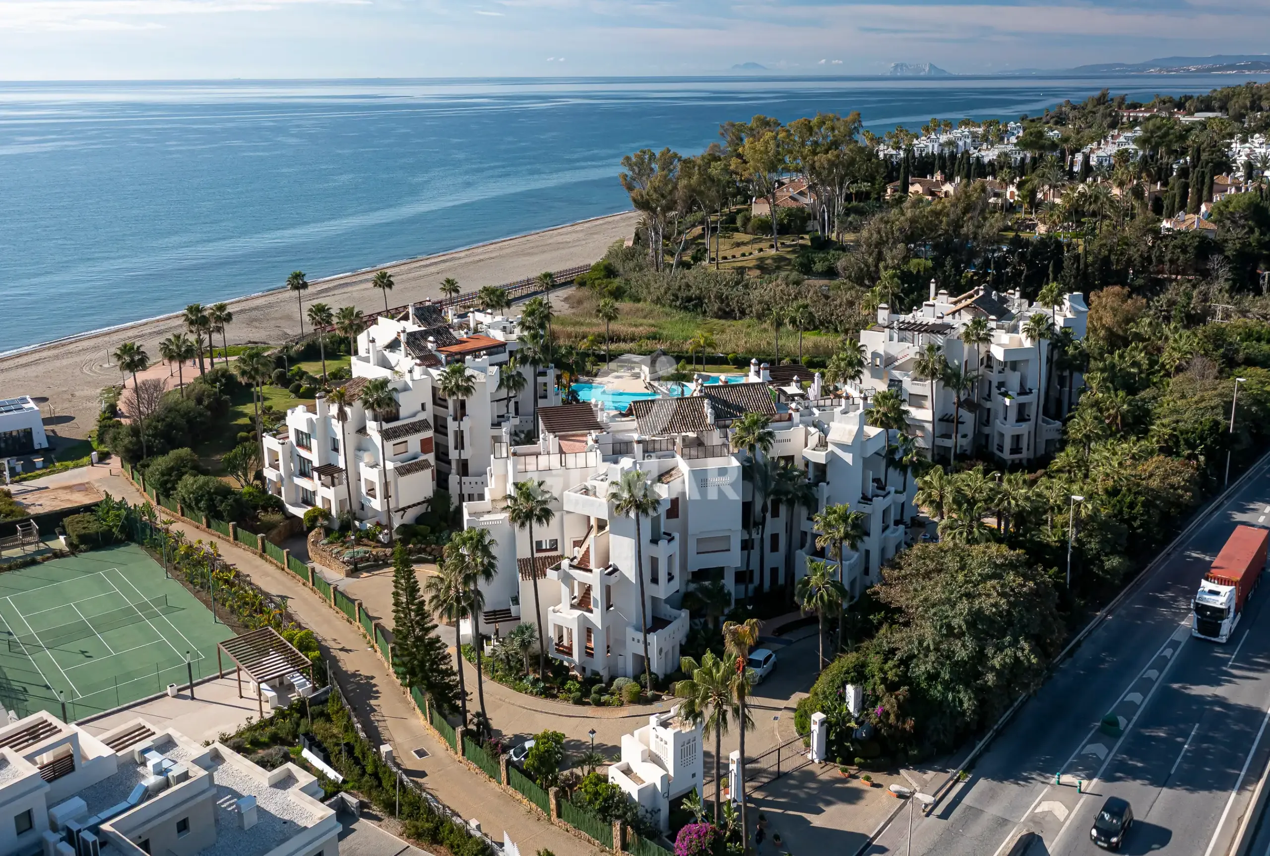 Penthouse in Estepona Este - Málaga