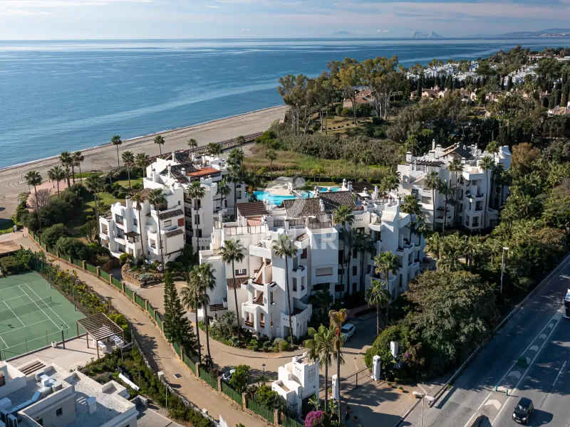 Penthouse in Estepona Este - Málaga