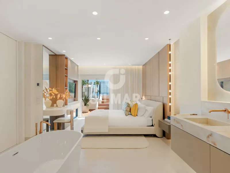 Penthouse in Estepona Este - Málaga