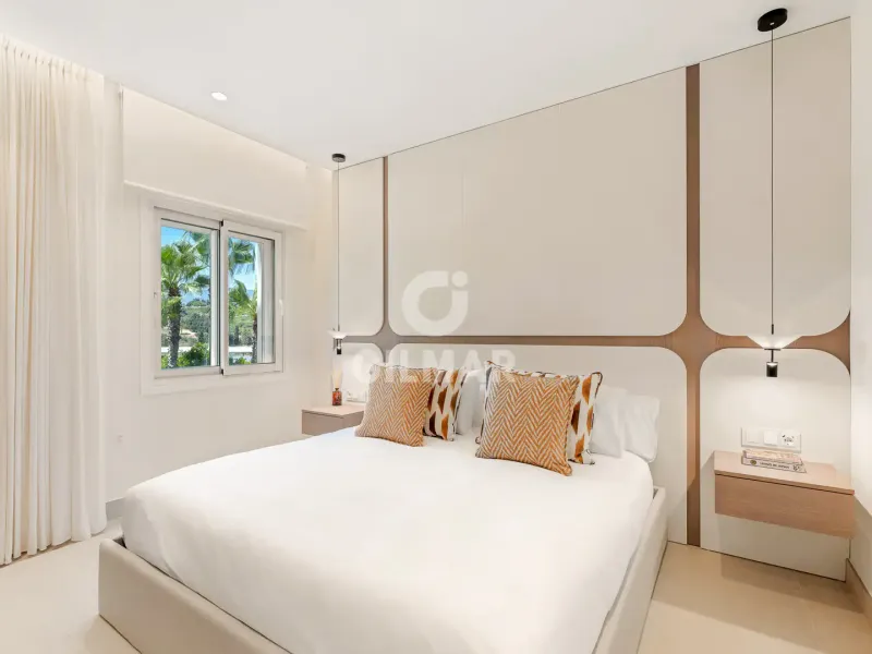 Penthouse in Estepona Este - Málaga
