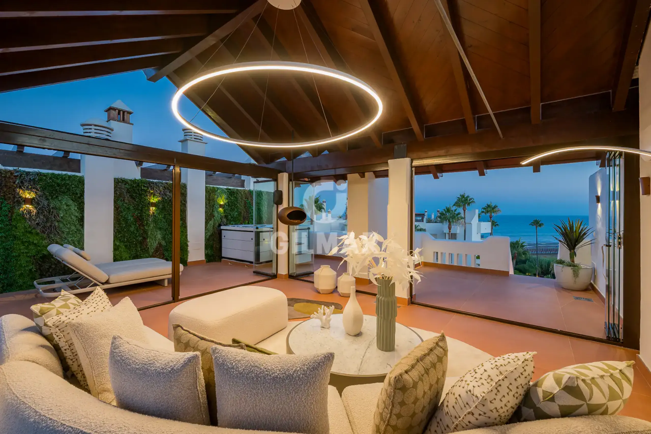 Penthouse in Estepona Este - Málaga