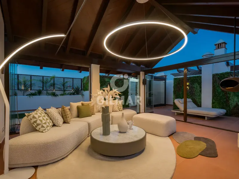 Penthouse in Estepona Este - Málaga