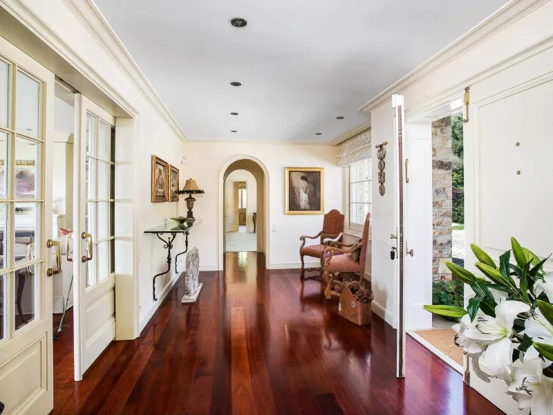 Elegant Villa with Panoramic Views, Garden and Pool in Sant Andreu de Llavaneres, Barcelona