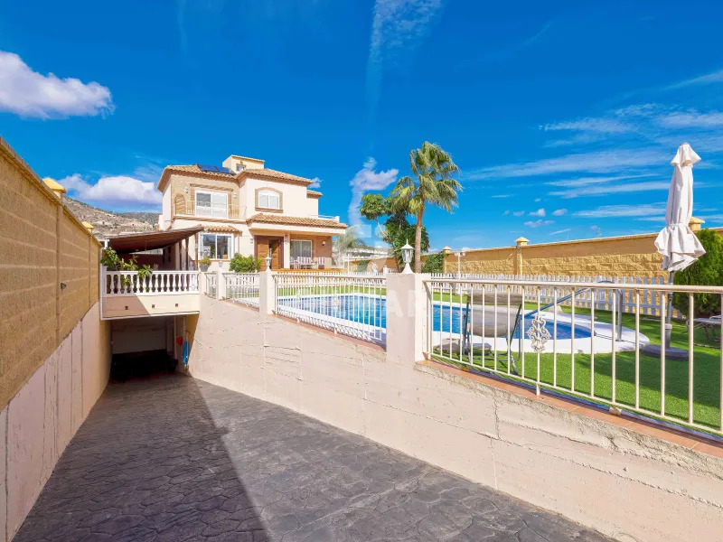 Chalet Independiente en Benalmádena - Málaga