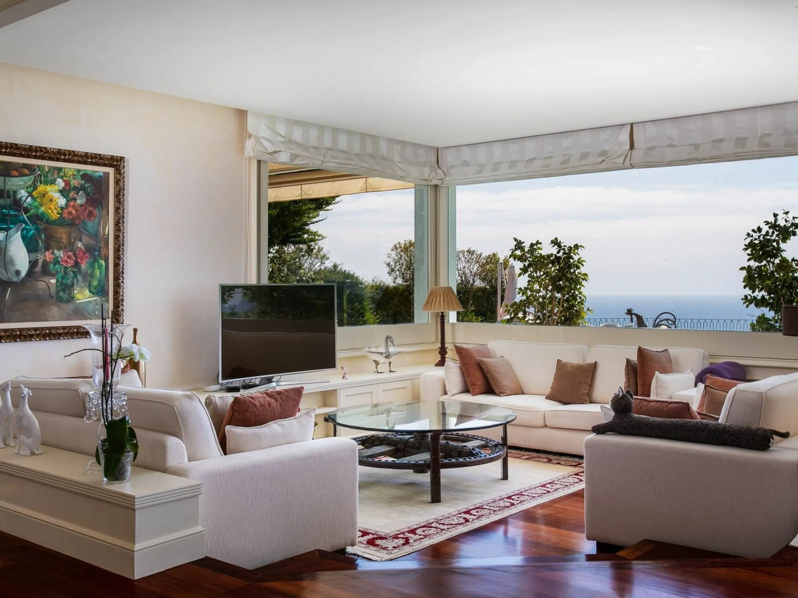 Elegant Villa with Panoramic Views, Garden and Pool in Sant Andreu de Llavaneres, Barcelona