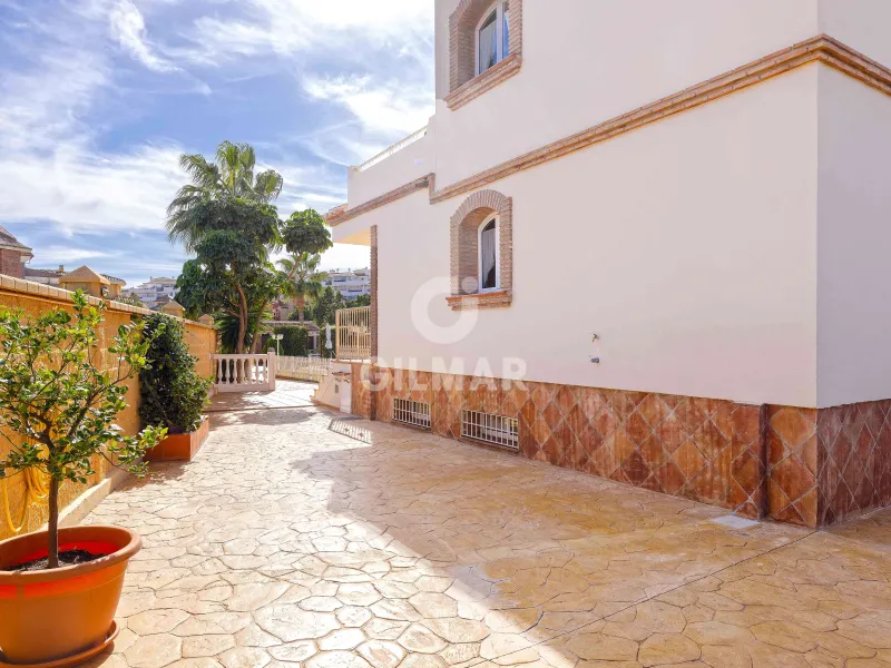 Chalet Independiente en Benalmádena - Málaga