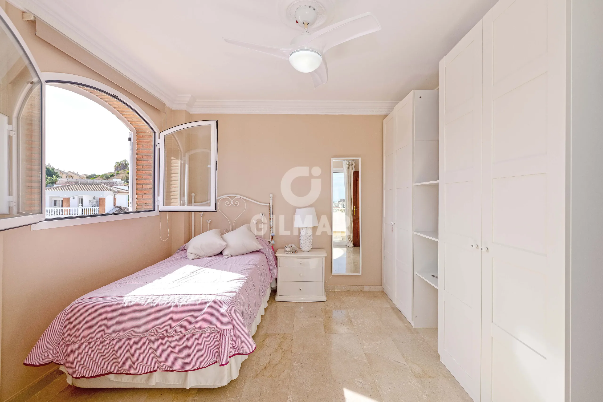Chalet Independiente en Benalmádena - Málaga